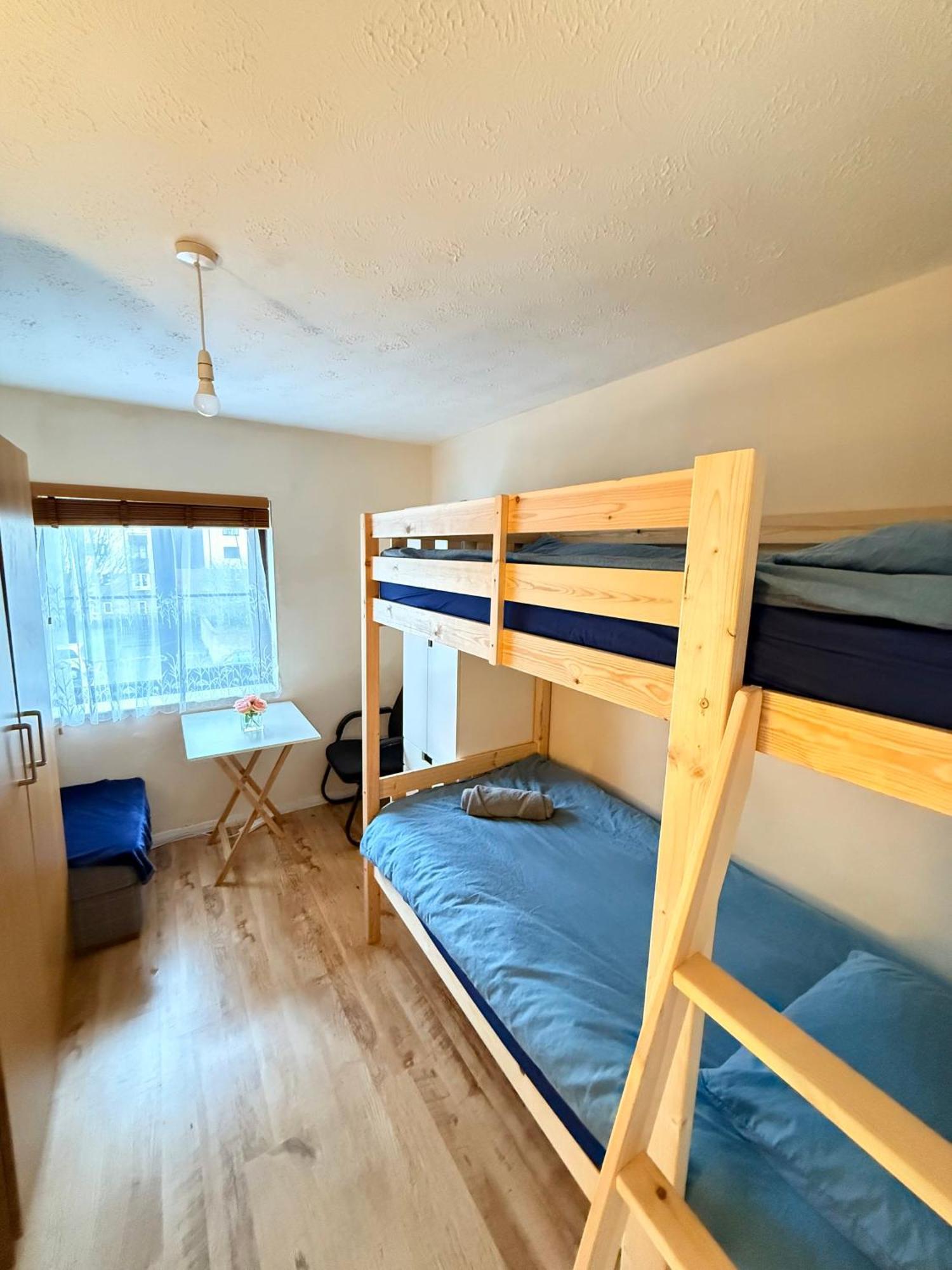 Upton Park - House Appartement Londen Buitenkant foto