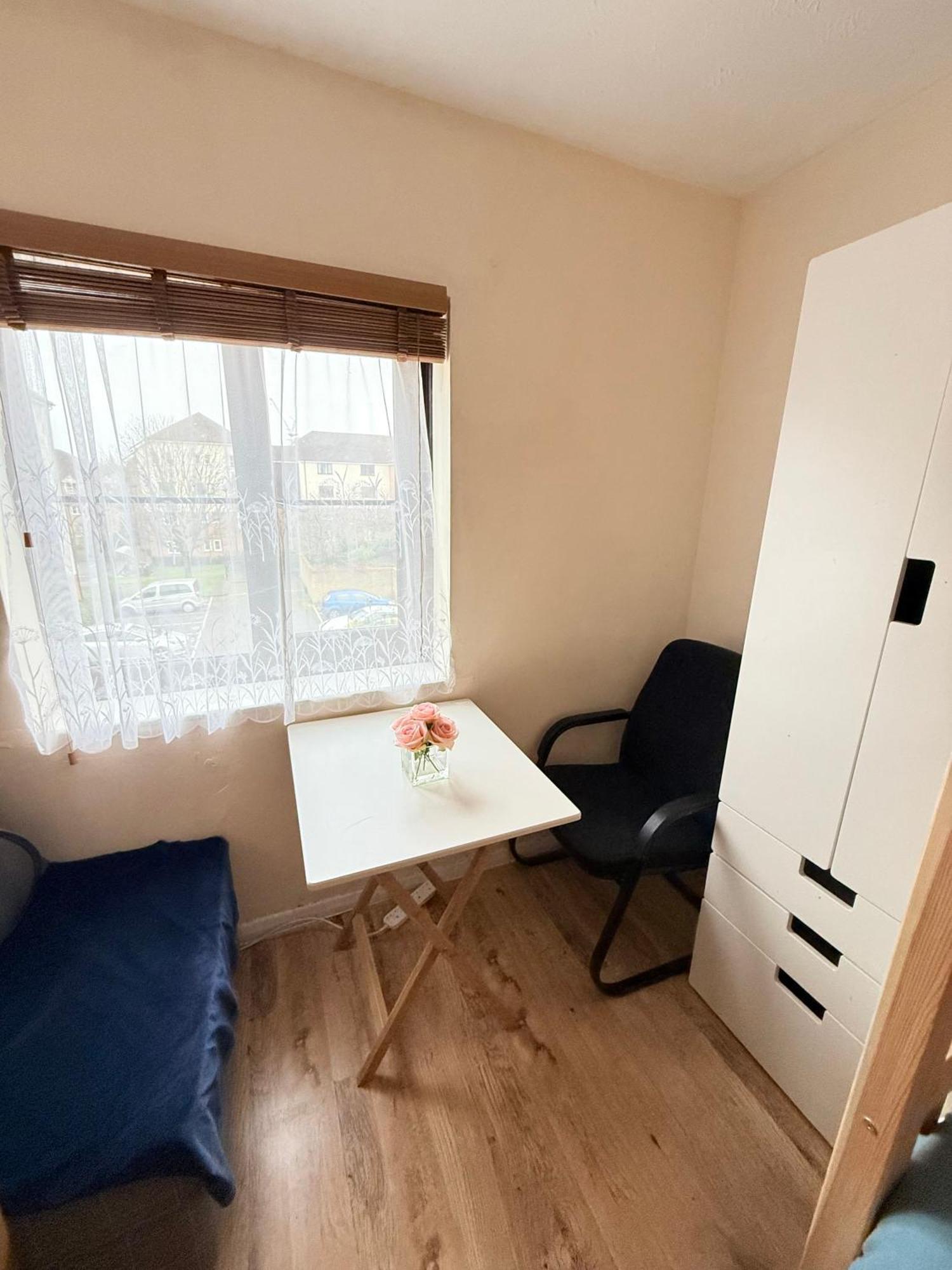 Upton Park - House Appartement Londen Buitenkant foto