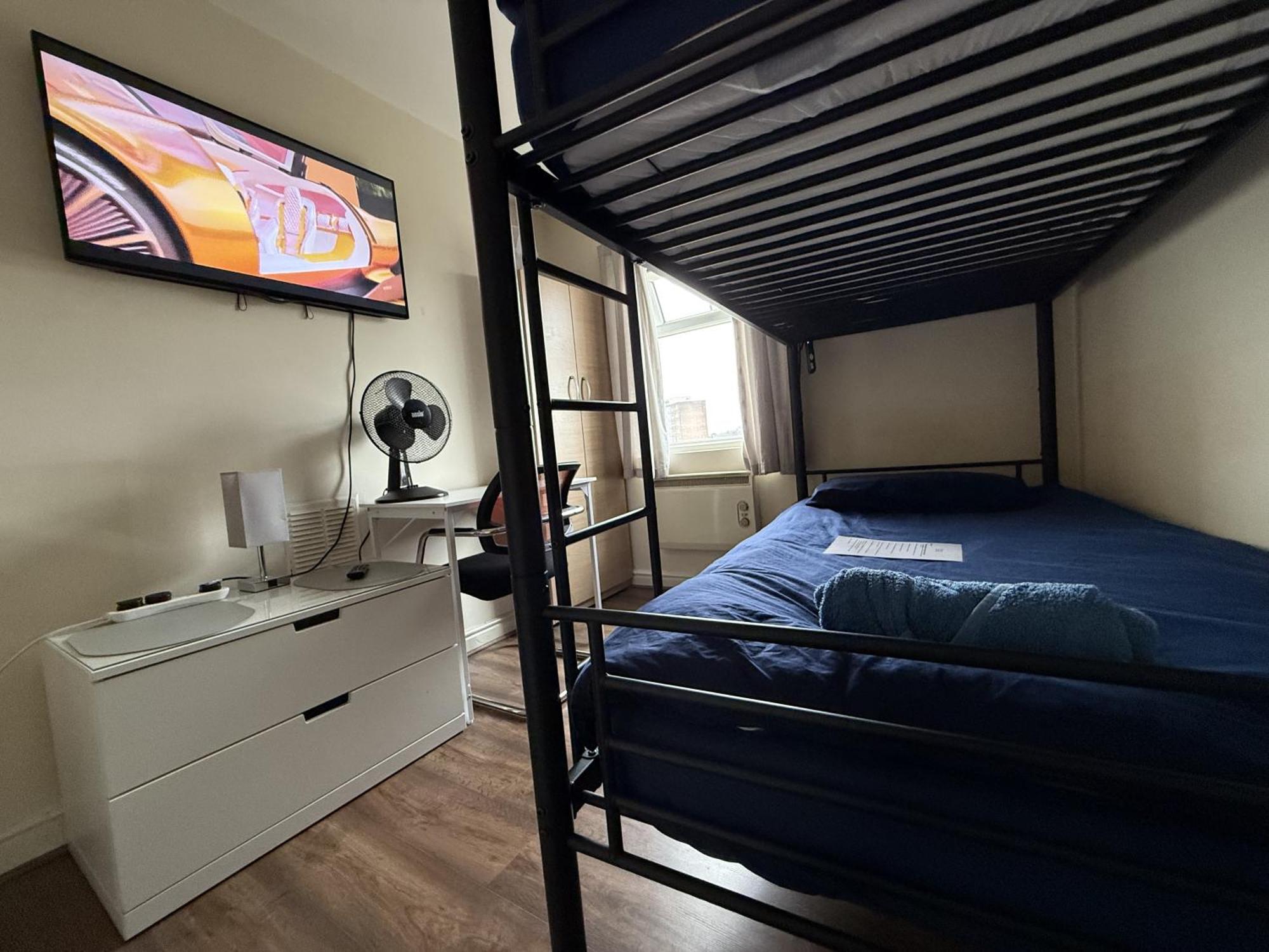 Upton Park - House Appartement Londen Buitenkant foto